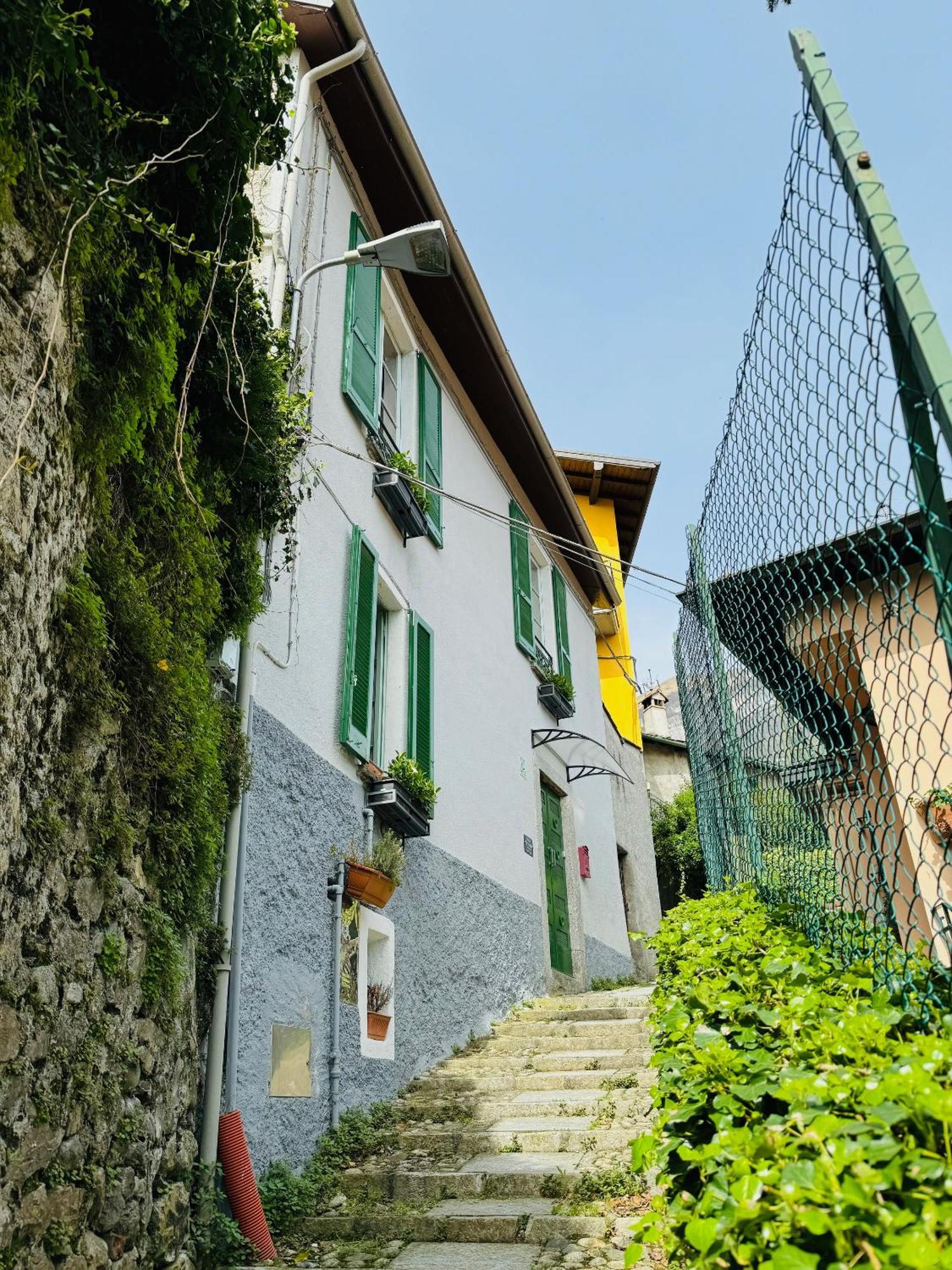 トレメッツォ Casa Victoriaヴィラ エクステリア 写真